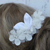 White Flower Bridal Comb with Pearl and Rhinestone Center/ Bride/ Wedding