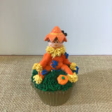 Scarecrow Toppers 12 / Fall Cupcakes / 3-D Scarecrow Cupcakes / Vintage 1990's Halloween Toppers / DIY Easy 3-D Scarecrow Cupcakes